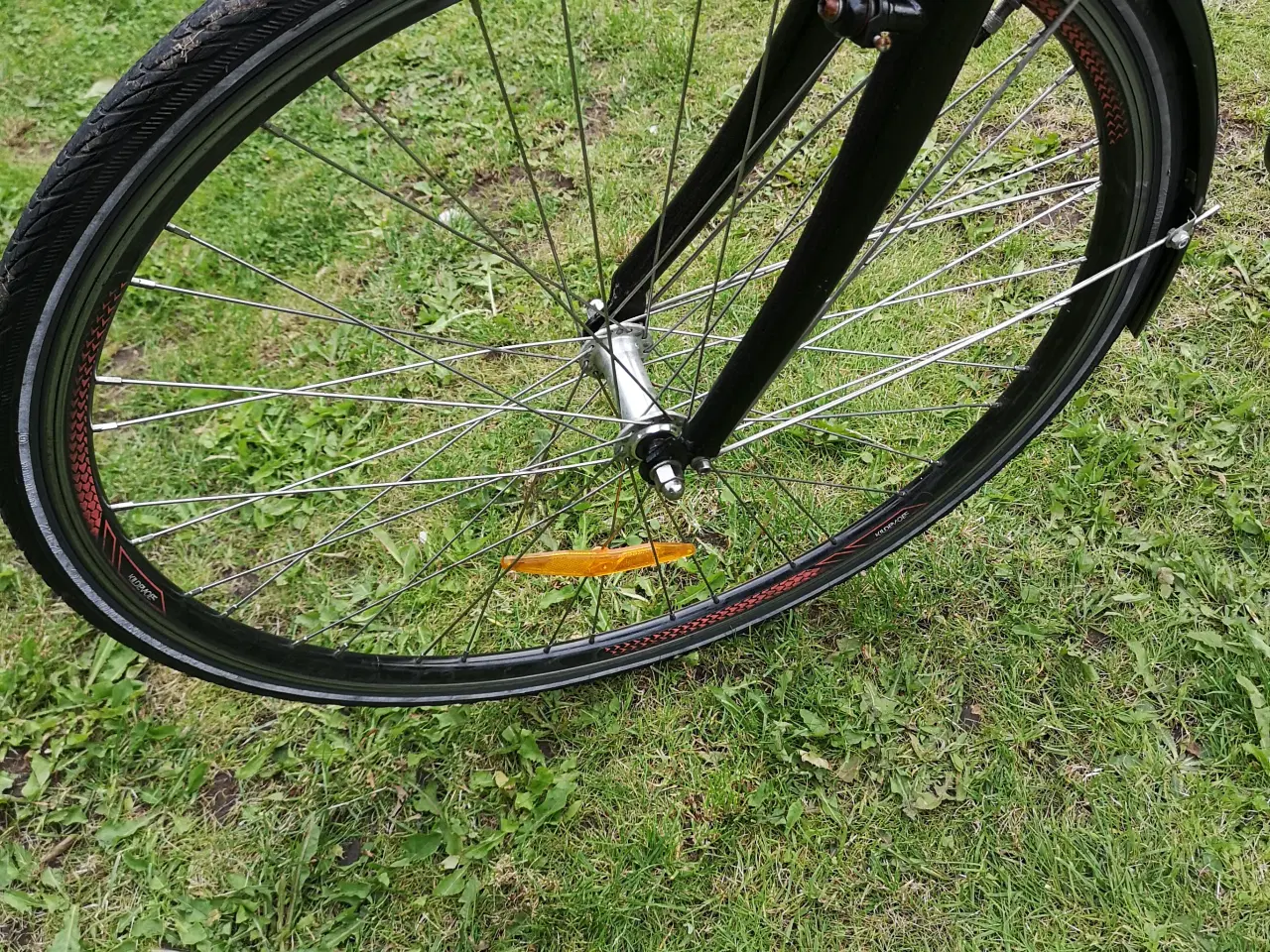 Billede 15 - KILDEMOES 28"  48cm For- og baglygter,  gode dæk ,
