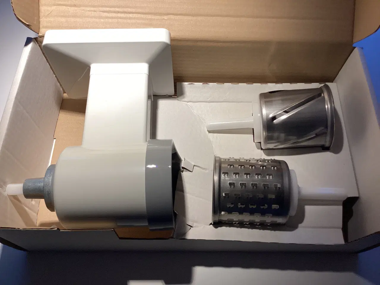 Billede 2 - Ubrugt Kitchen Aid grøntsagssnitter