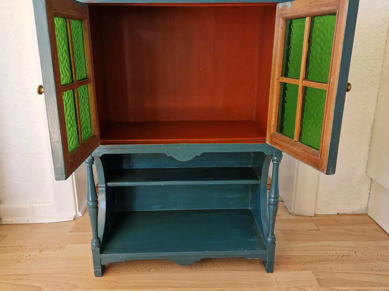 Billede 3 - Unikt antikt arvestykker. Tobaksskab/vitrineskab