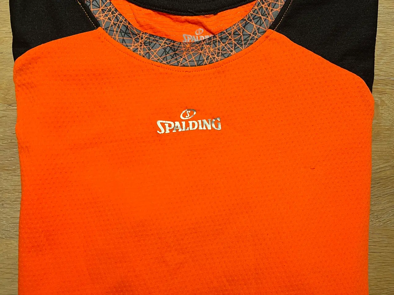 Billede 1 -  Spalding tshirt dri-power orange 10-12 