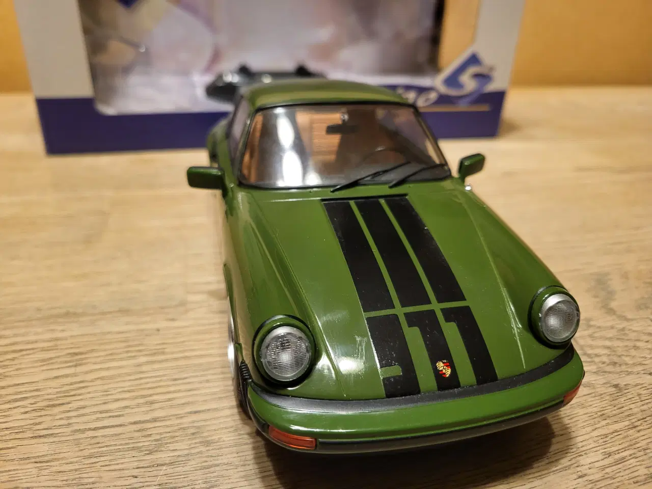 Billede 5 - Modelbil 1:18 porsche 911 - 400 kr.