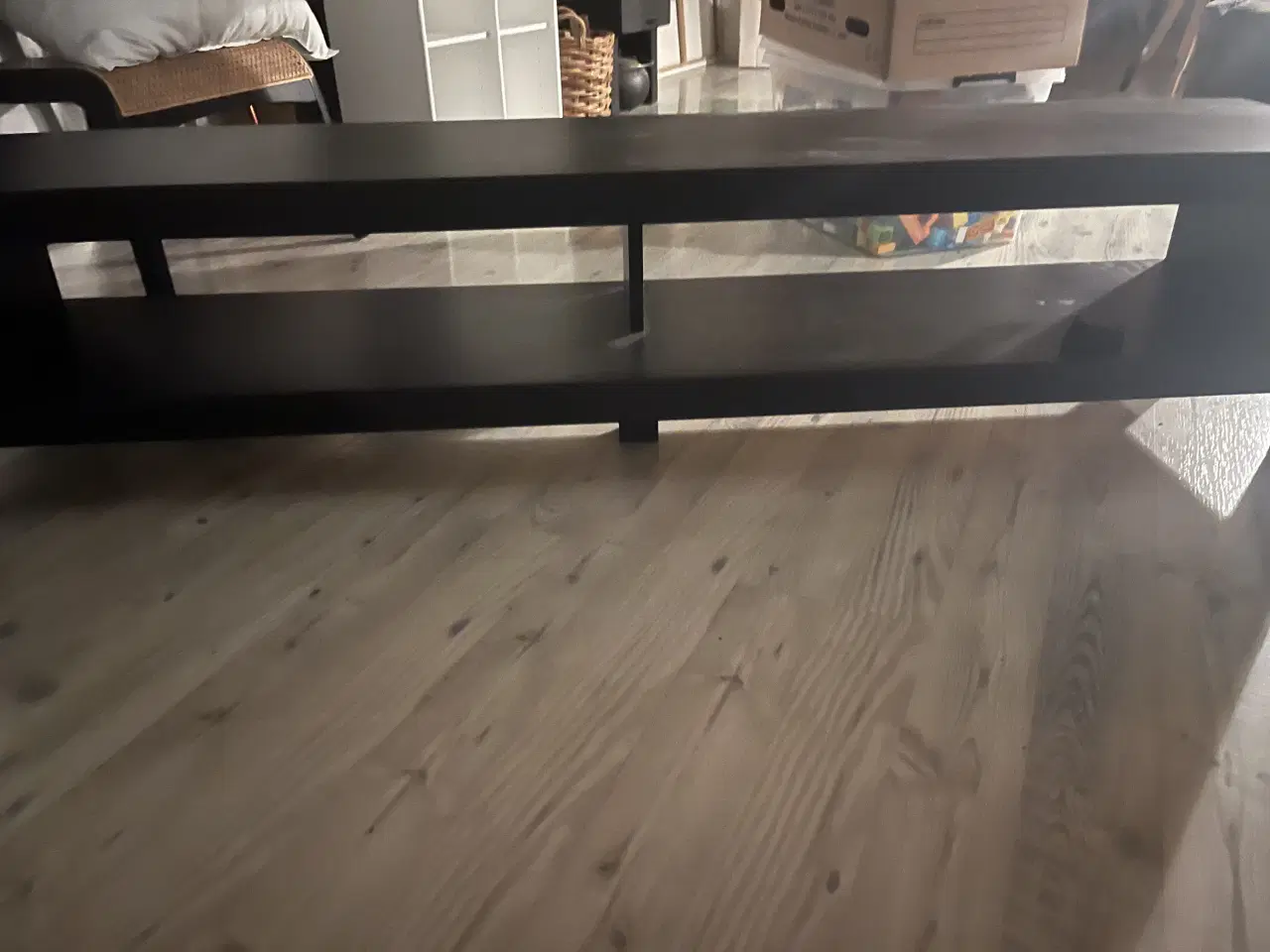 Billede 1 - Gratis tv bord 