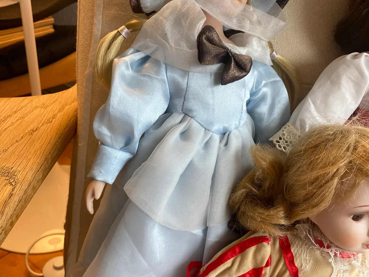 Billede 2 - Porcelænsdukker 