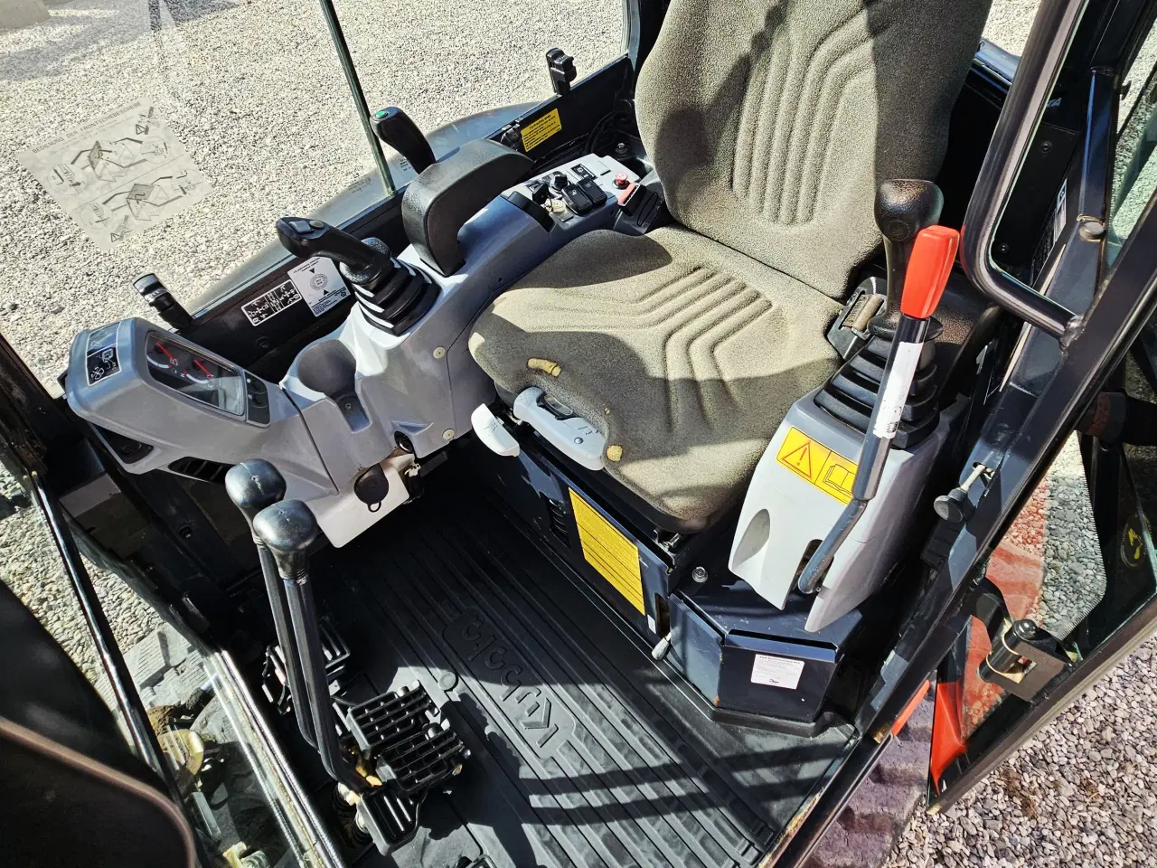 Billede 15 - Kubota U27-4 / powertilt / skovlsæt / 3800 timer
