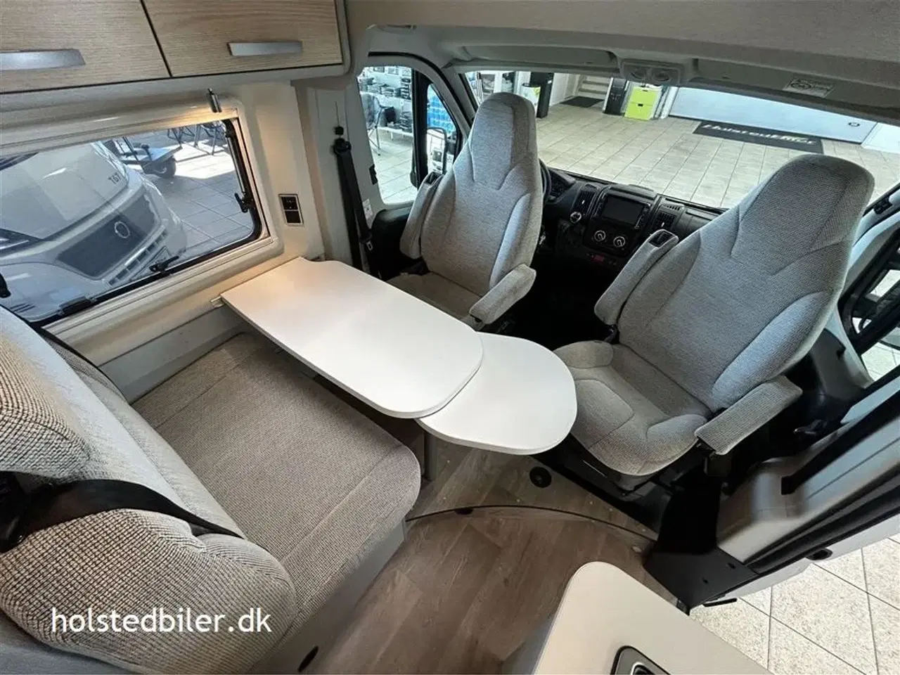 Billede 10 - 2021 - Hymer Hymercar Free 602   2 lange senge og 6 meter - automatgear.