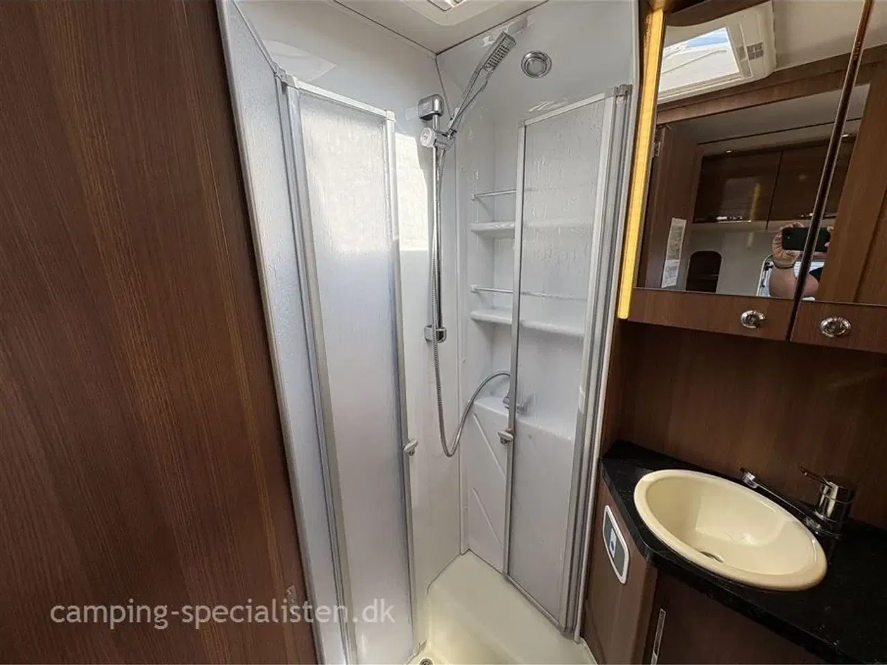 Billede 16 - 2016 - LMC Explorer Comfortline I680 G   LMC Explorer Comfortline I680 G 2016 - Se den nu hos Camping-Specialisten.dk