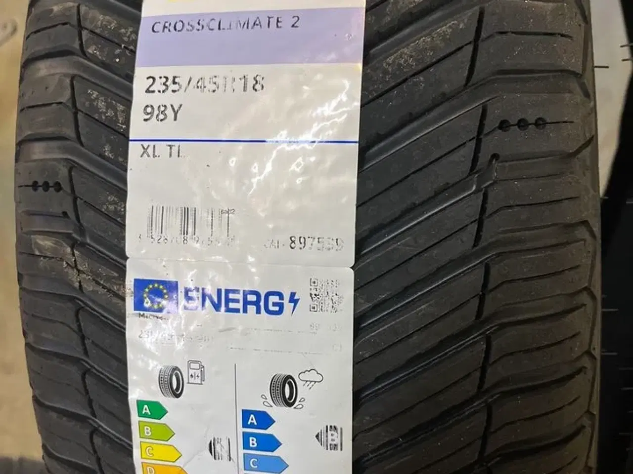 Billede 3 - 2 stk. bildæk MICHELIN CROSSCLIMATE 2 235/45 R18