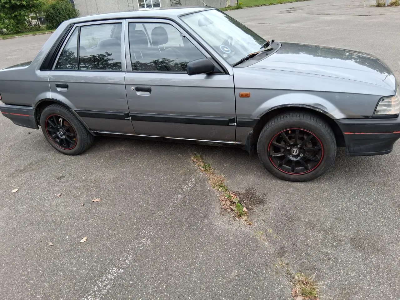 Billede 6 - Mazda 323 veteranbil 