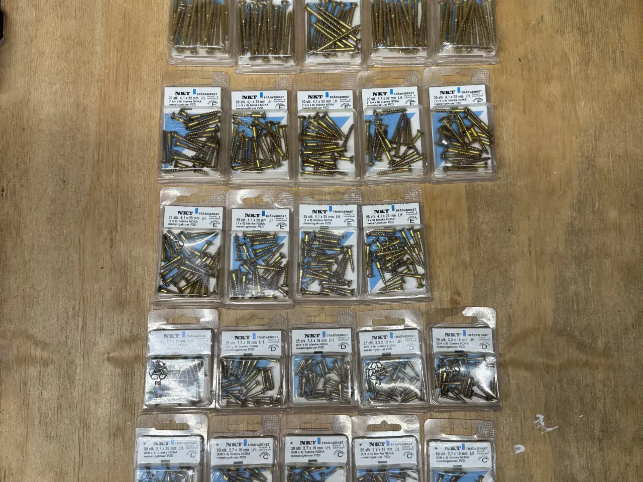 Billede 1 - Messing skruer og beslag