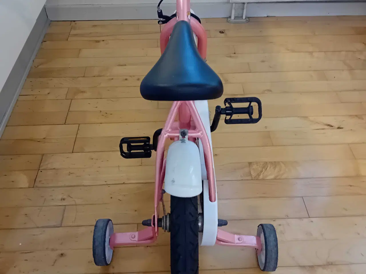 Billede 4 - 12 tommer børnecykel mærke Puch.