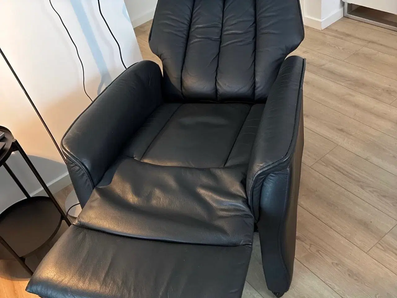 Billede 6 - Otiumstol/løftopstol i sort læder