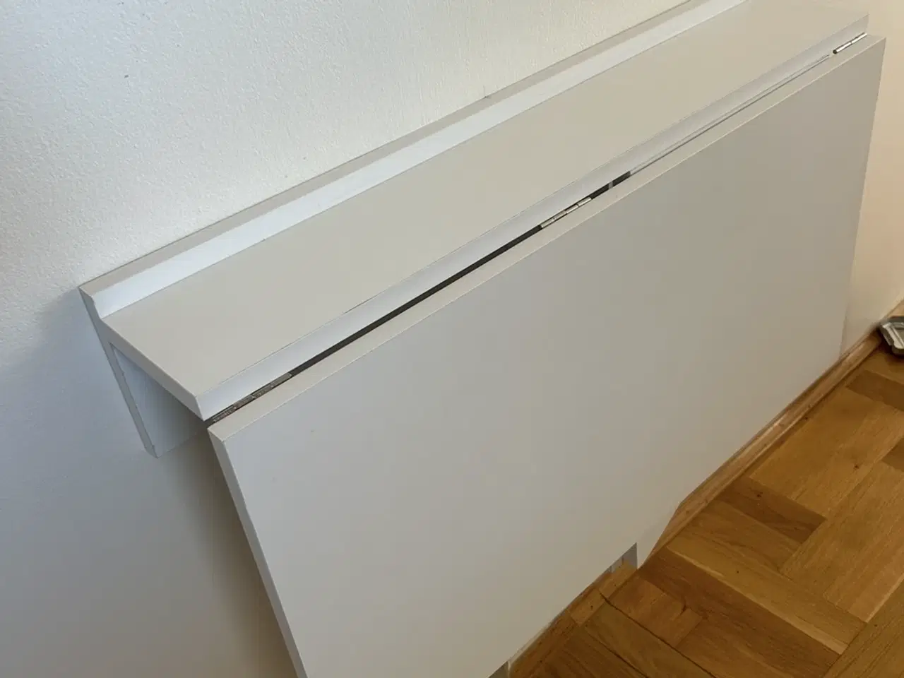 Billede 1 - Klapbord( vægbord)