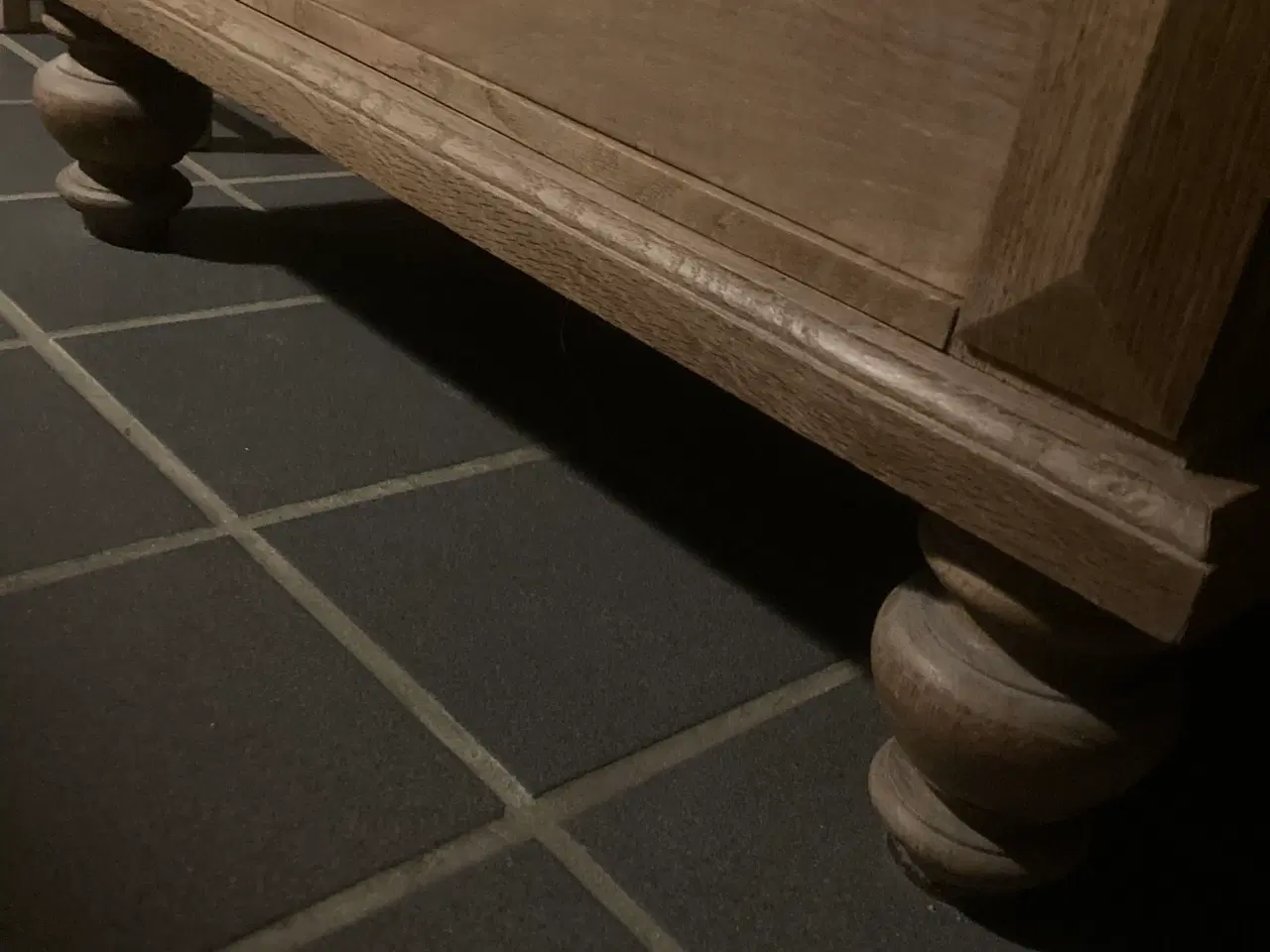 Billede 5 - Dækketøjsskab