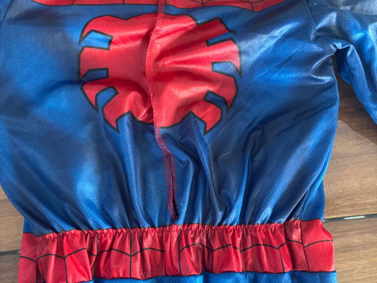 Billede 7 - Spiderman kostume str 116