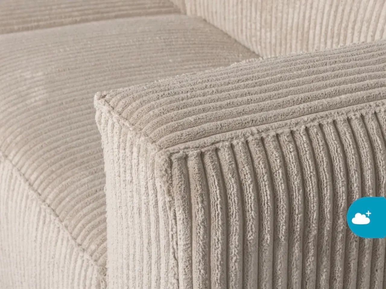 Billede 2 - Beige sofa med riller 