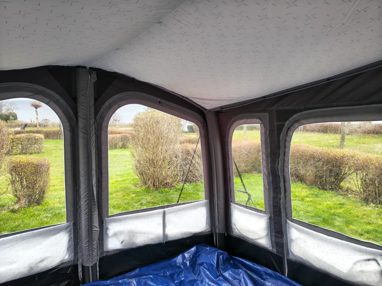 Billede 5 - Luftfortelt med lodrette sider