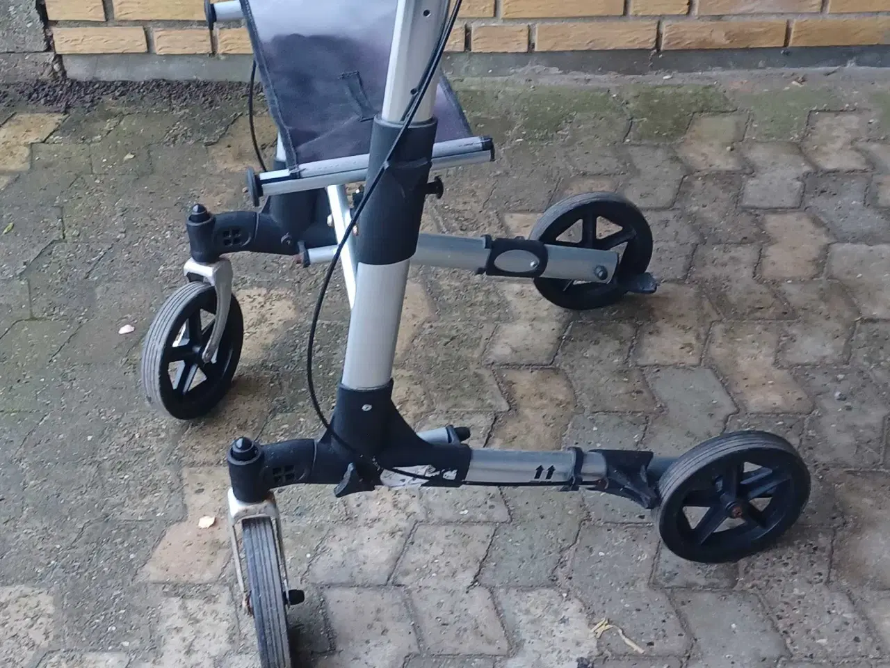 Billede 2 - Rollator brugt