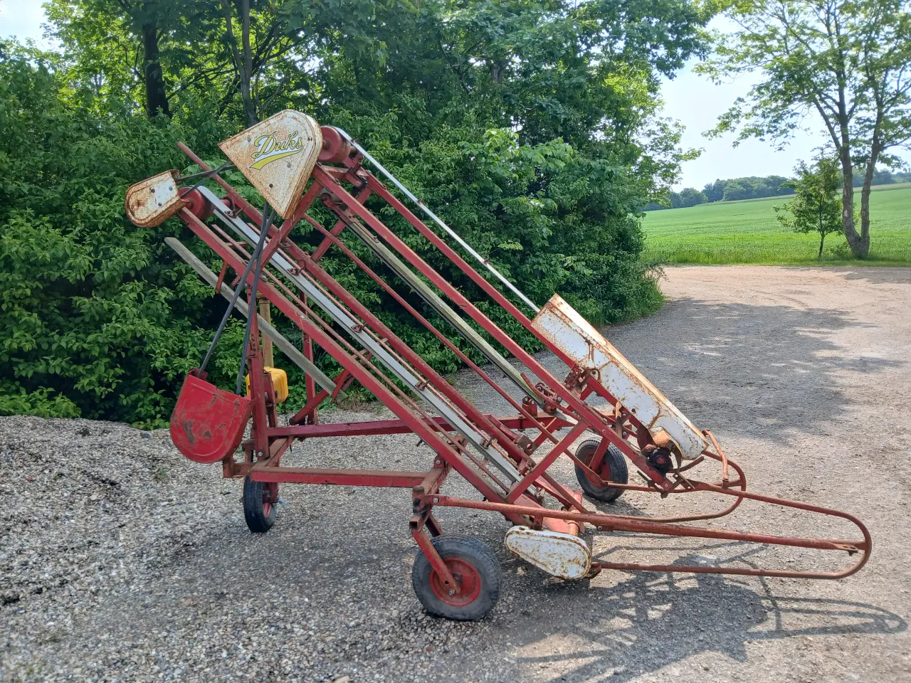 Billede 1 - Duks ballekaster til små baller. 