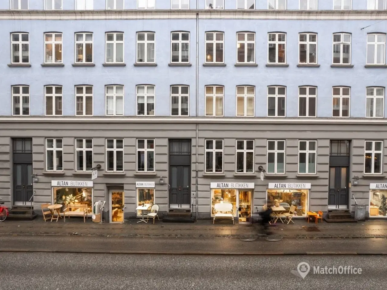 Billede 10 - SÆLGES: Velholdt erhvervsandel på 102 m² med synlig facade mod Godthåbsvej