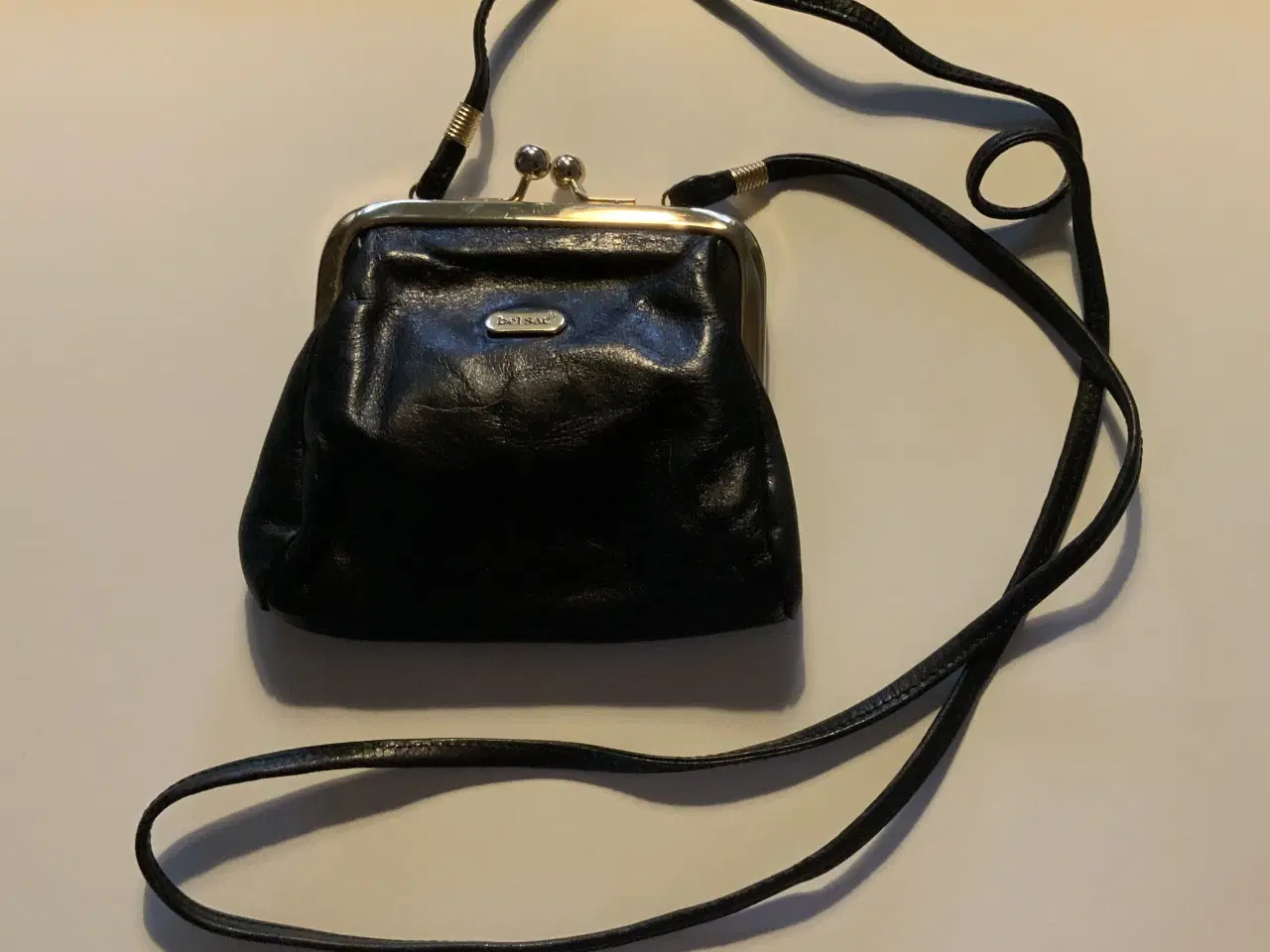Billede 1 - Belsac lille sort lædertaske