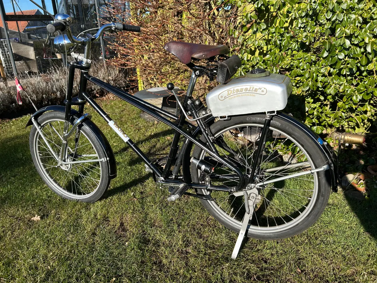Billede 1 - Gisella knallert på damestel