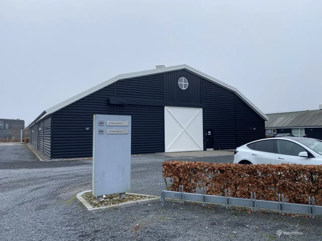 Billede 10 - Rummeligt tørt lager i gadeplan med port - bil kan køres helt til lager