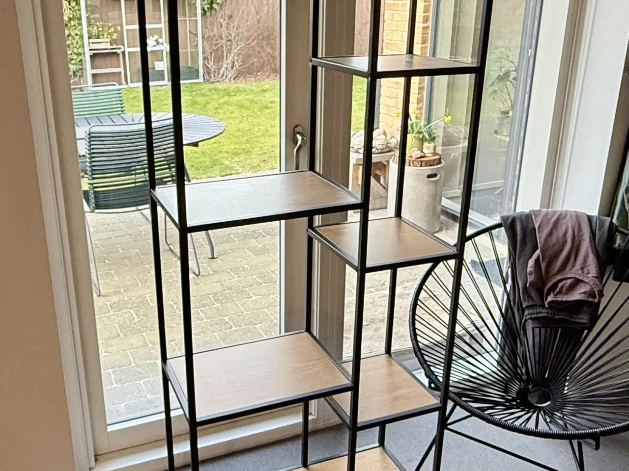 Billede 1 - Jysk Trappedal Reol – Varm Eg / Mat Sort