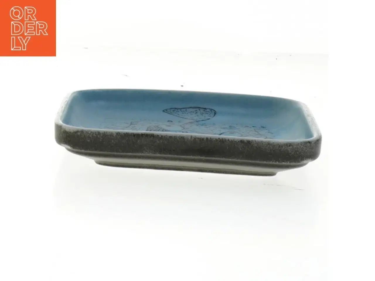 Billede 2 - Dekorativ firkantet fad med fiskemønster (str. 13x13 cm)