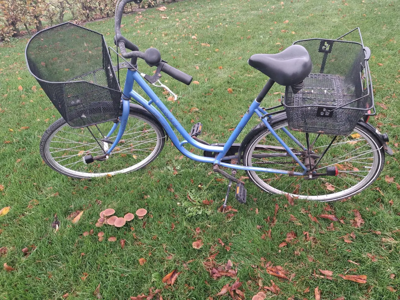 Billede 2 - Damecykel/ børne  cykel  sælges 