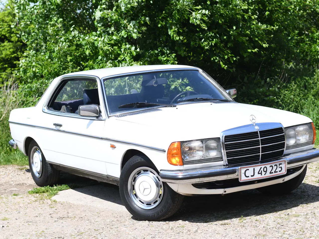 Billede 3 -  1980 Mercedes Daimler 230 CE 1980 KUN 180.000 KM 