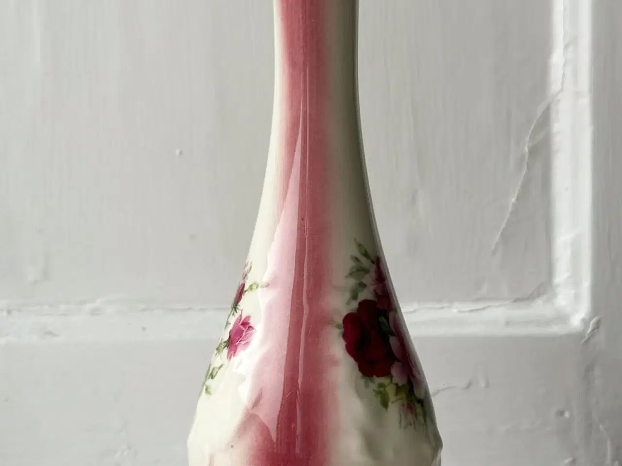 Billede 5 - Staffordshire, engelsk fajancevase m blomster