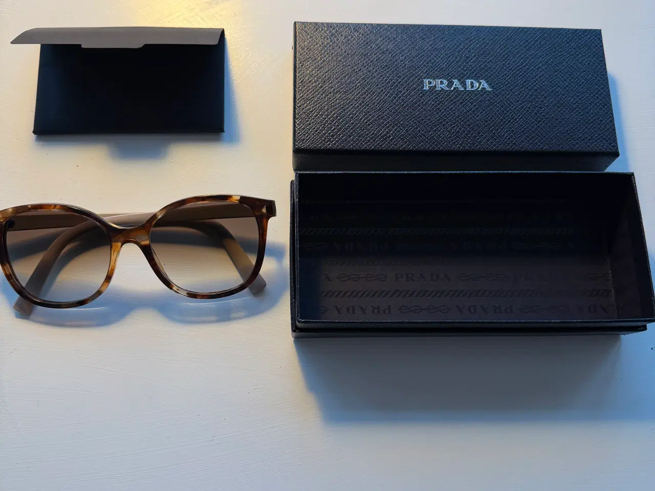 Billede 1 - Prada Dame solbrille 