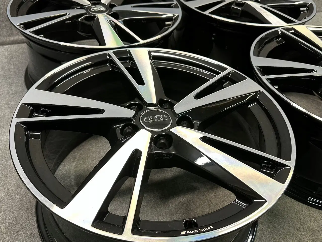 Billede 8 - AUDI A3 8Y 8Y0 18 S-LINE 8.0" x 18" 5x112 ET 46