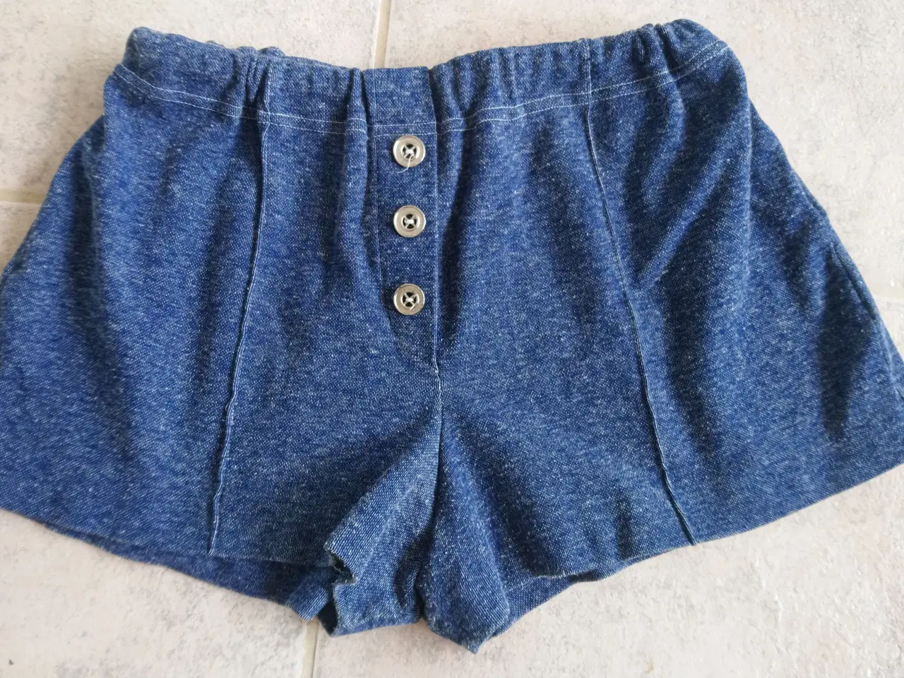 Billede 1 - Fede retro shorts, str. L