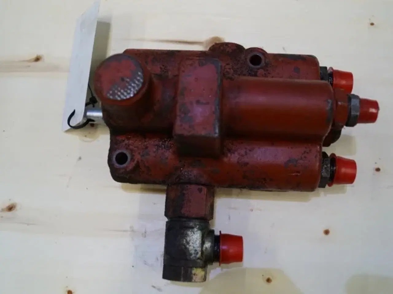 Billede 3 - Dronningborg D7200 Hydraulikventil 28752048