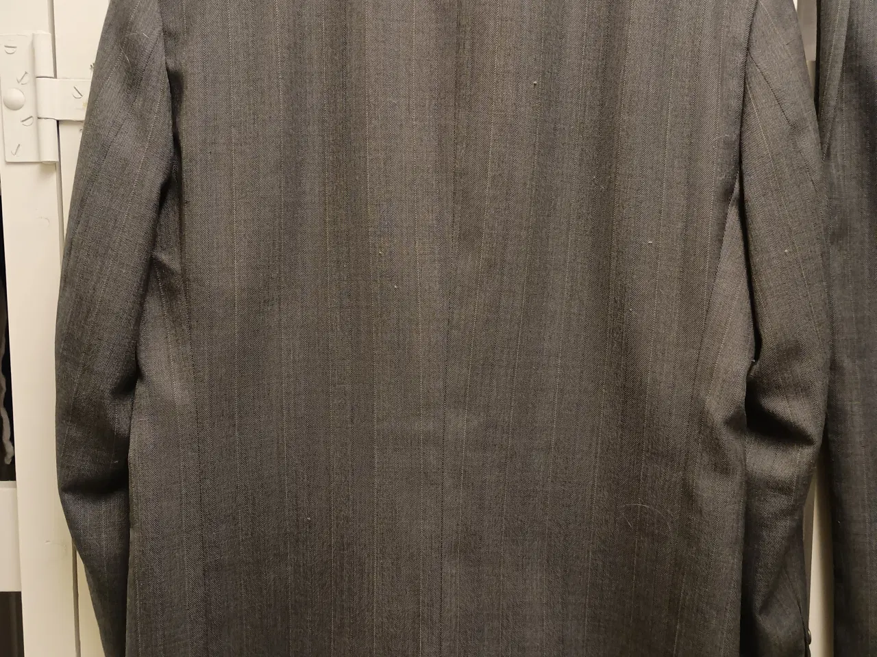 Billede 3 - Falbe jakkesæt.