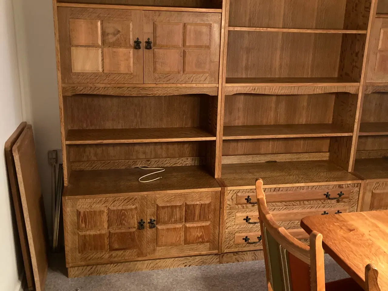 Billede 4 - Spisebord i egetræ 