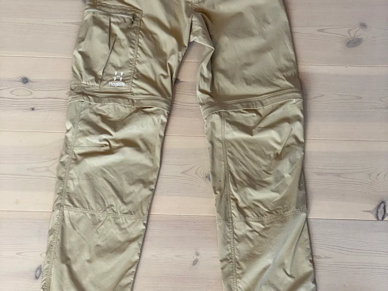 Billede 1 - Beige Haglöfs zip-off bukser str. 46
