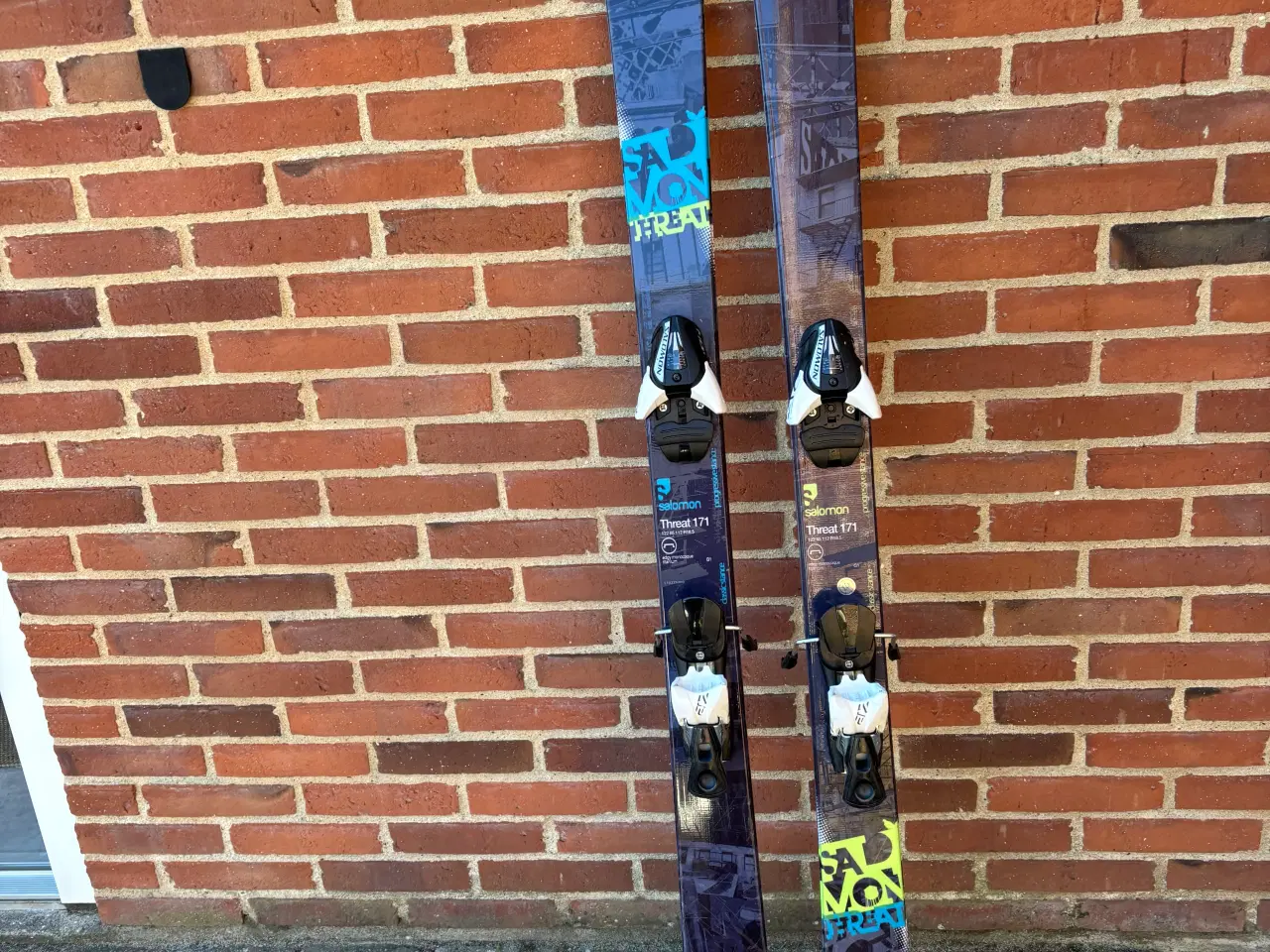 Billede 1 - Salomon næsten nye twintip 