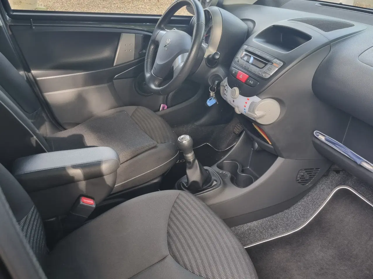 Billede 9 - Peugeot 107 Sportium - lav km tal