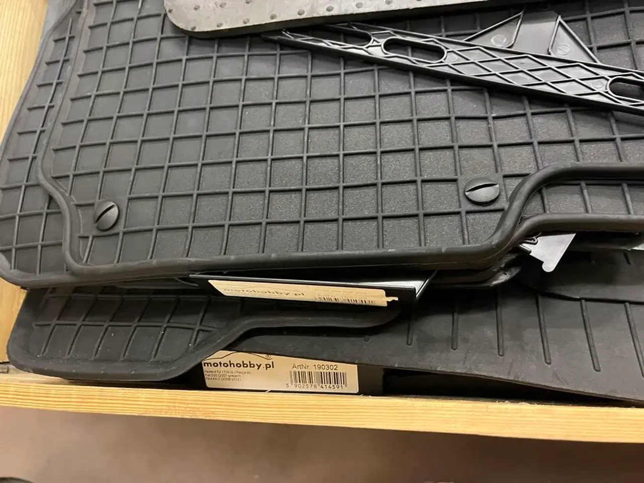 Billede 4 - 44 stk. bilmåtter, ass. Farver og størrelser