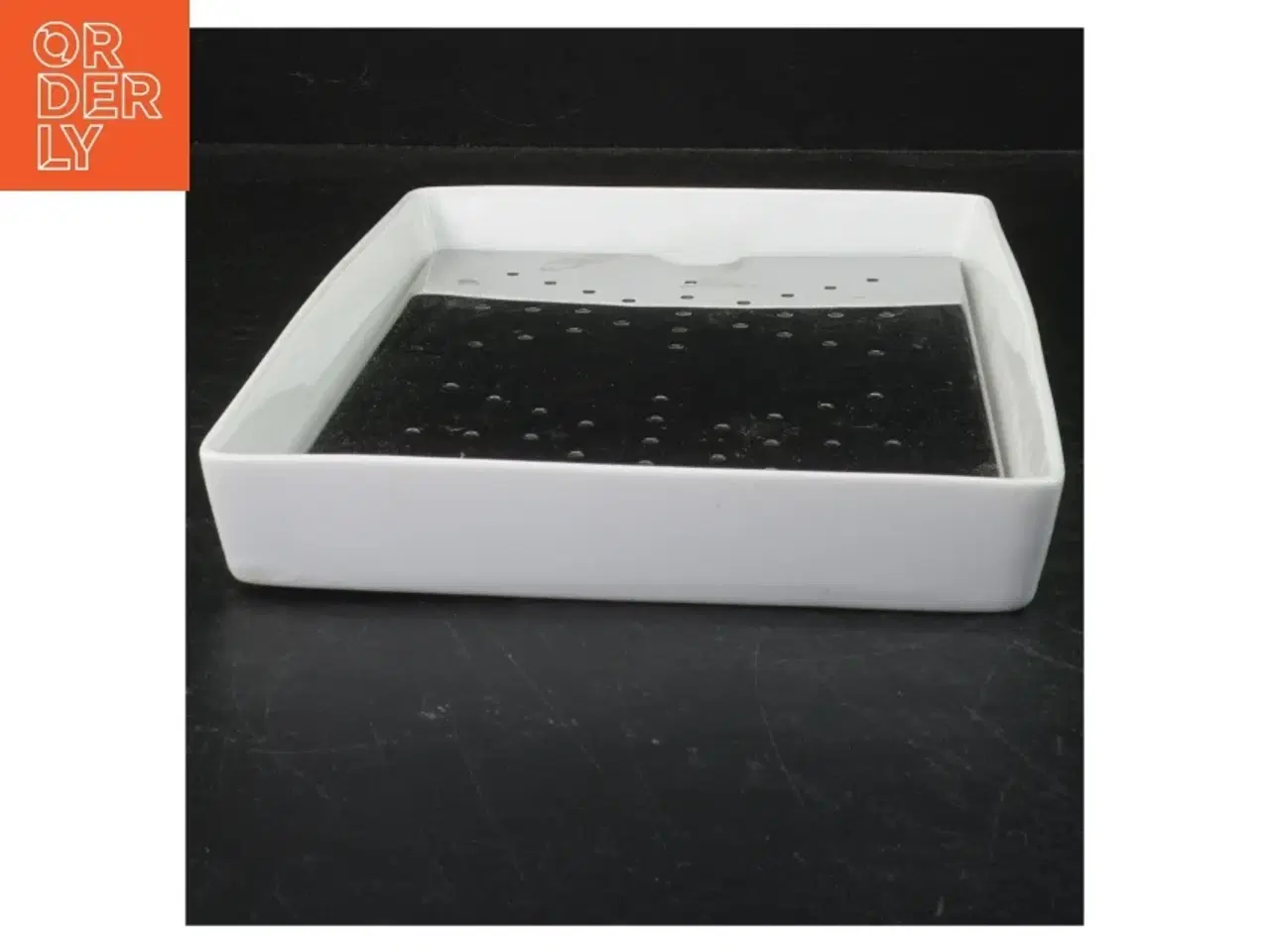 Billede 2 - Bakke med aftagelig rist (str. 27x18 cm)