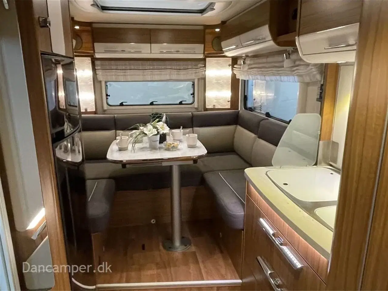 Billede 29 - 2018 - Hymer B 534 Hymermobil   RESERVERET - Unik Hymermobil med stor siddegruppe i bag og masser af udstyr. 3500 kg og køres på lille kørekort