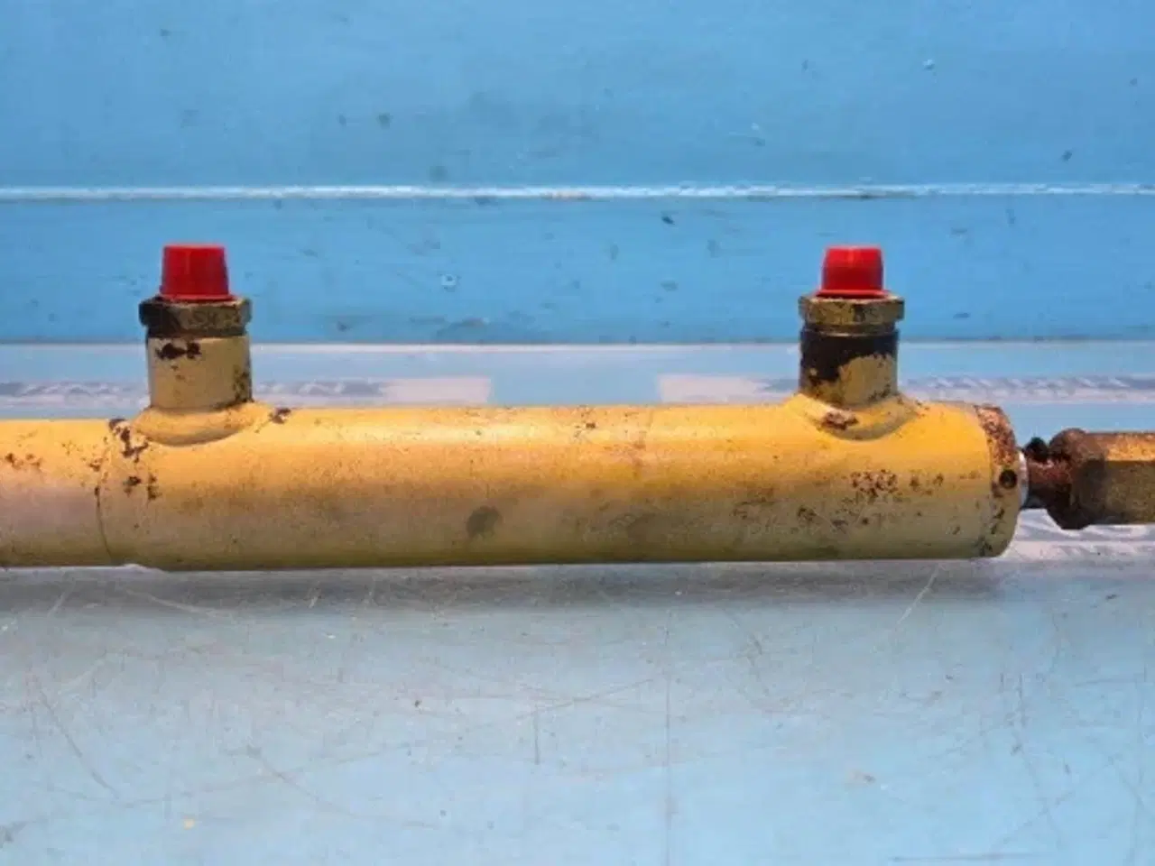 Billede 2 - New Holland TX68 Cylinder 84807314