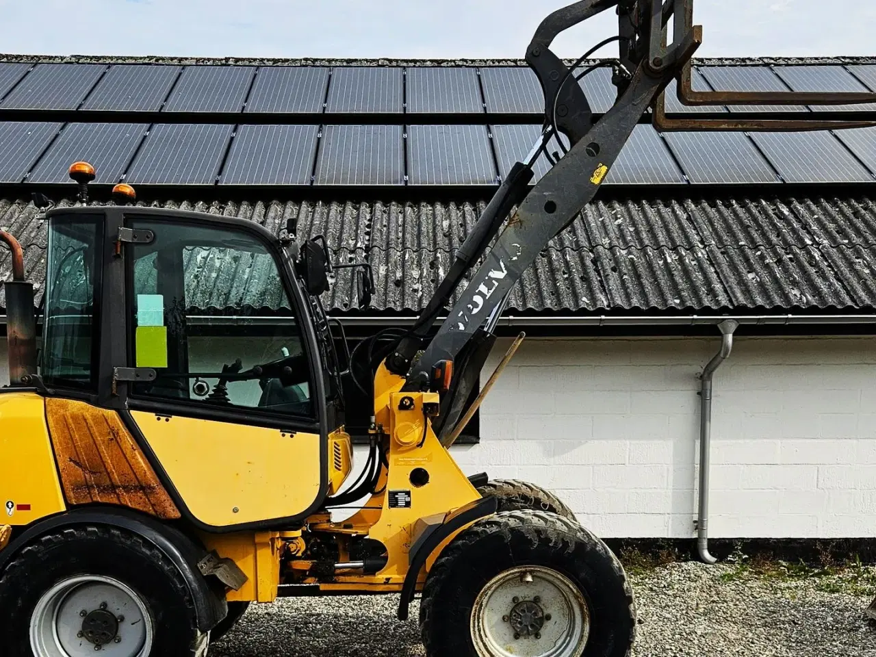 Billede 9 - Volvo L25B / årg. 2006 / 4500 timer / 2 redskaber