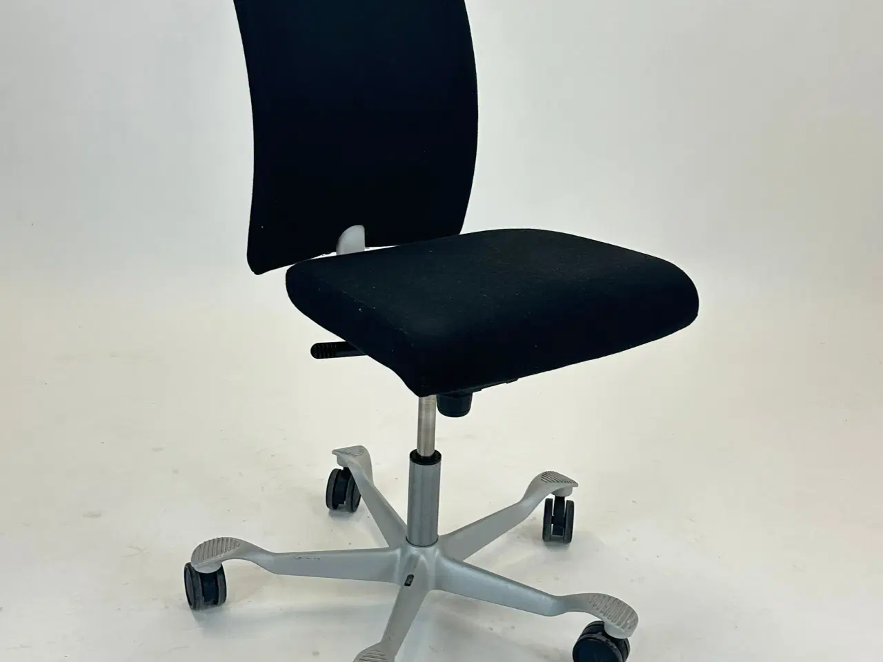 Billede 1 - HÅG H04 4200 Kontorstol – Sort/Grå Stel 150 mm