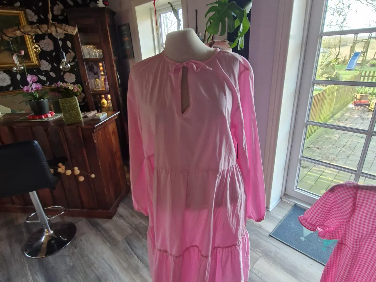 Billede 4 - Marget fin kjole lysrøde