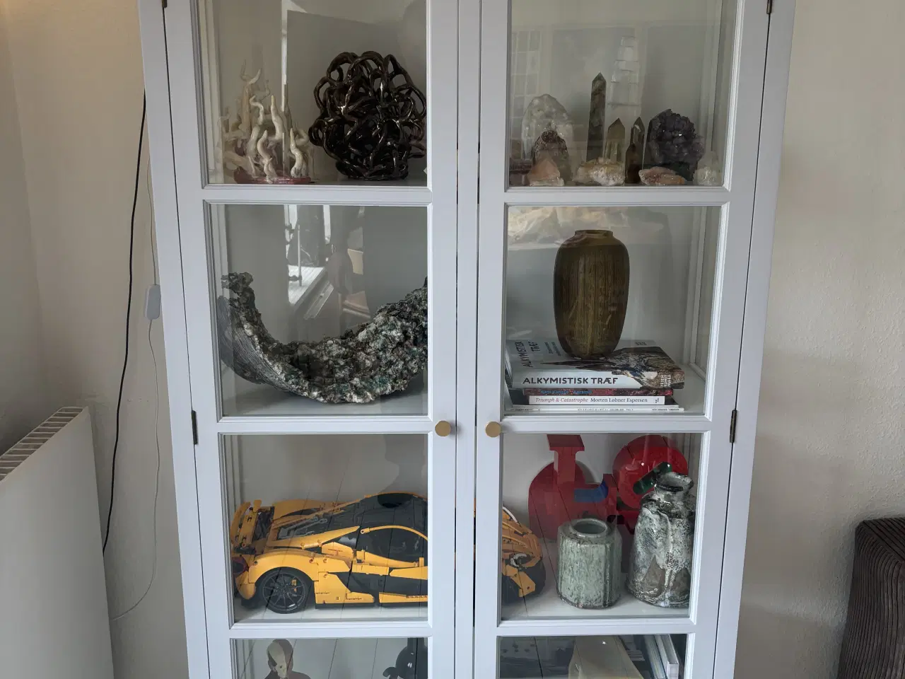 Billede 1 - Væghængt vitrineskab