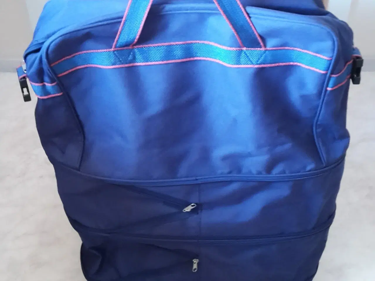 Billede 16 - Rejse taske med skulder rem
