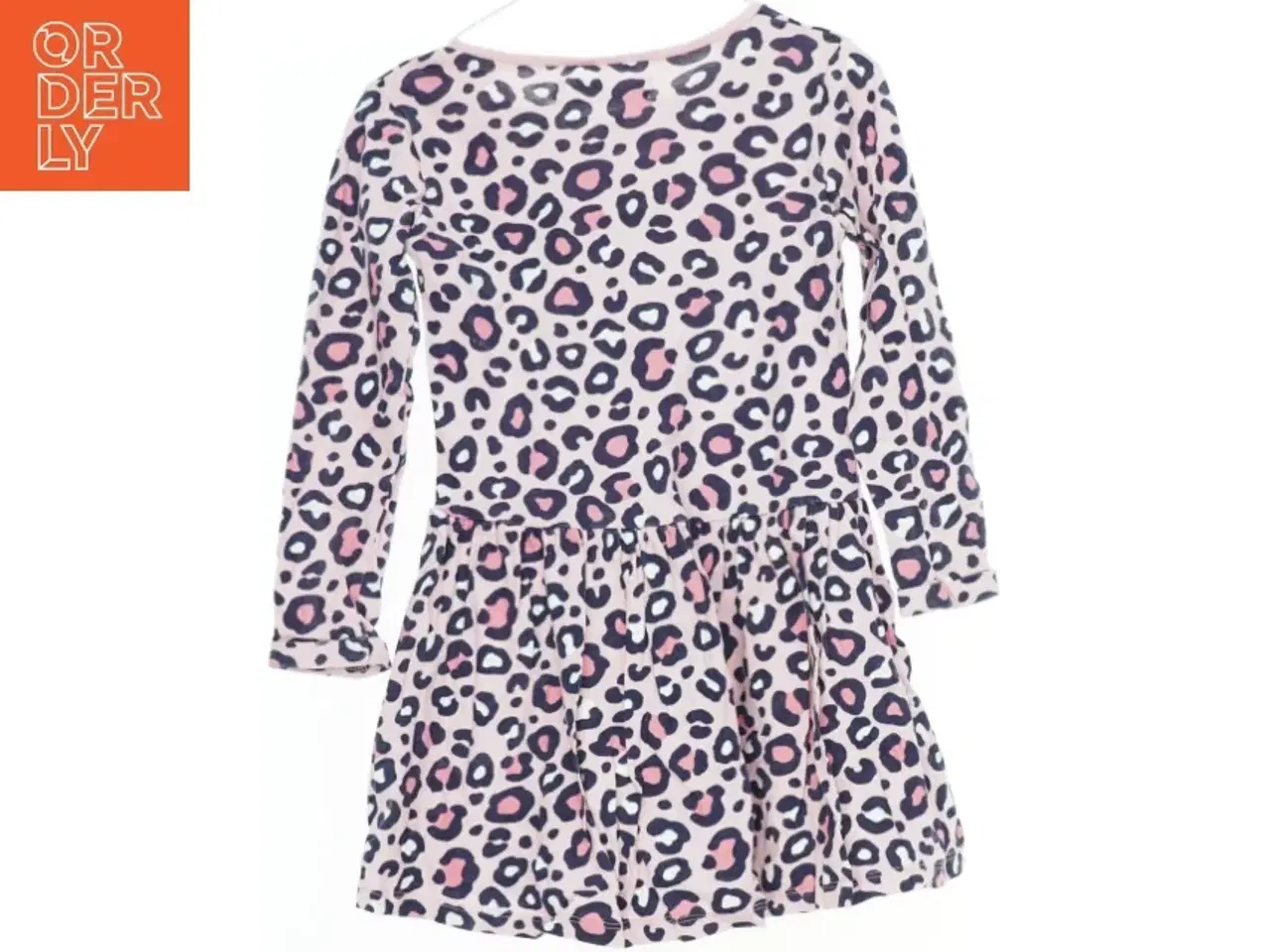 Billede 2 - Pigekjole med leopardmønster fra Minoti (str. 110)
